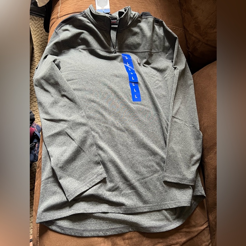 Men’s Spyder active long-sleeved shirt, size Large